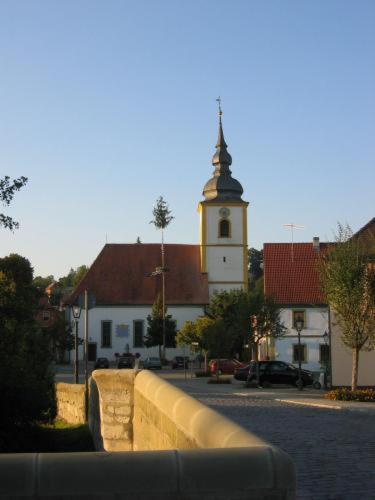 Gasthof Zur Krone Burghaslach ภายนอก รูปภาพ