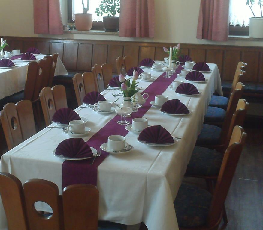 Gasthof Zur Krone Burghaslach ภายนอก รูปภาพ